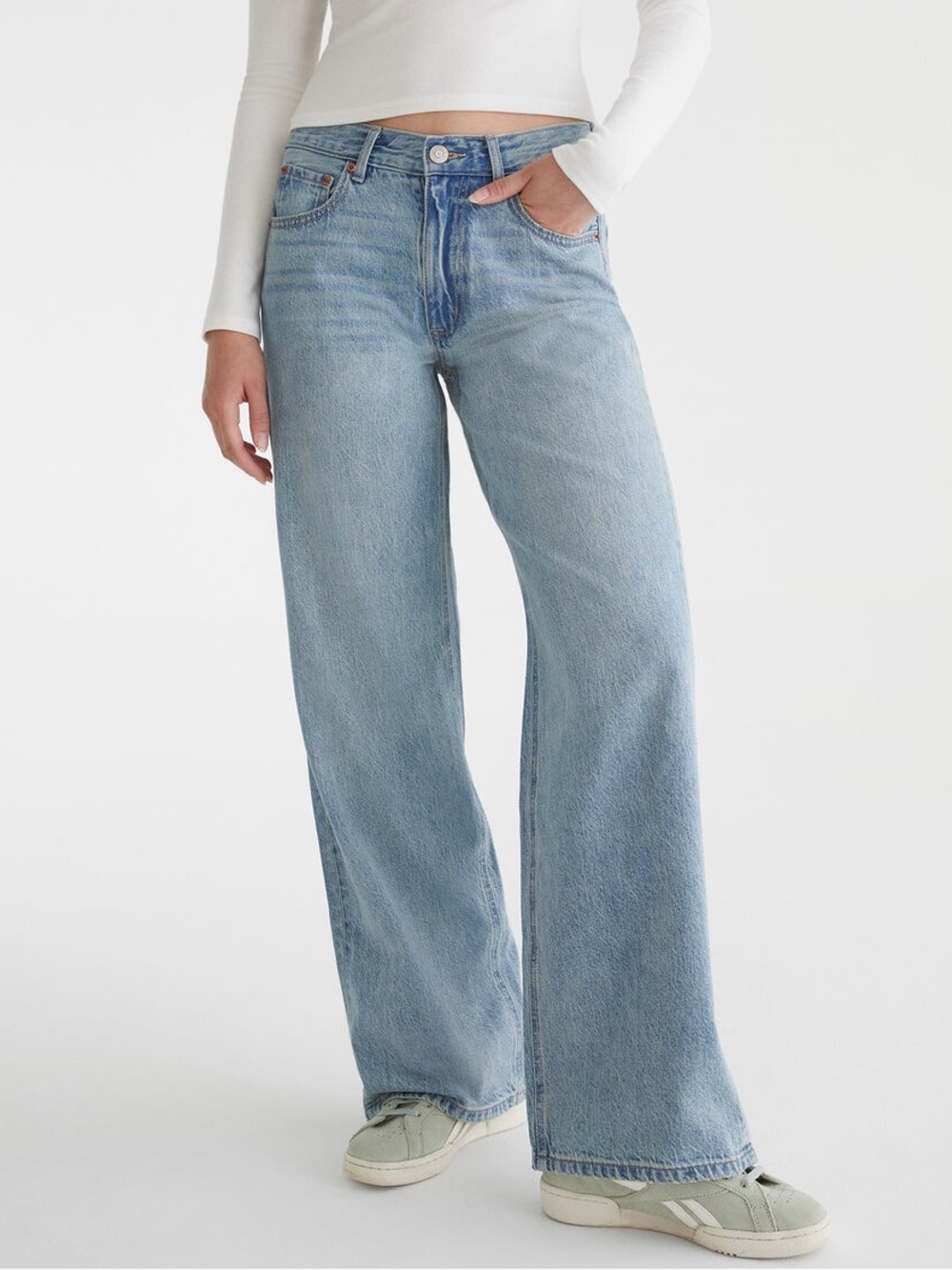 Women’s High-Waisted Baggy Wide Leg Jean Size: 10